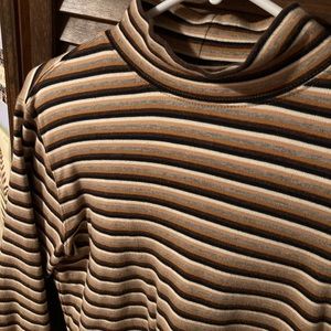 BROWN STRIPED MOCKNECK